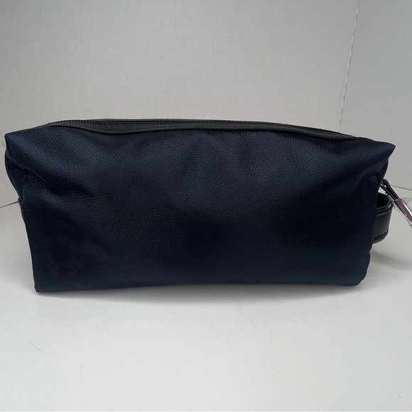 DIOR Men's Double Compartment Toiletry Travel Bag | BLACK NAVY BLUE | NEW!!🖤✔️ - Picture 9 of 14